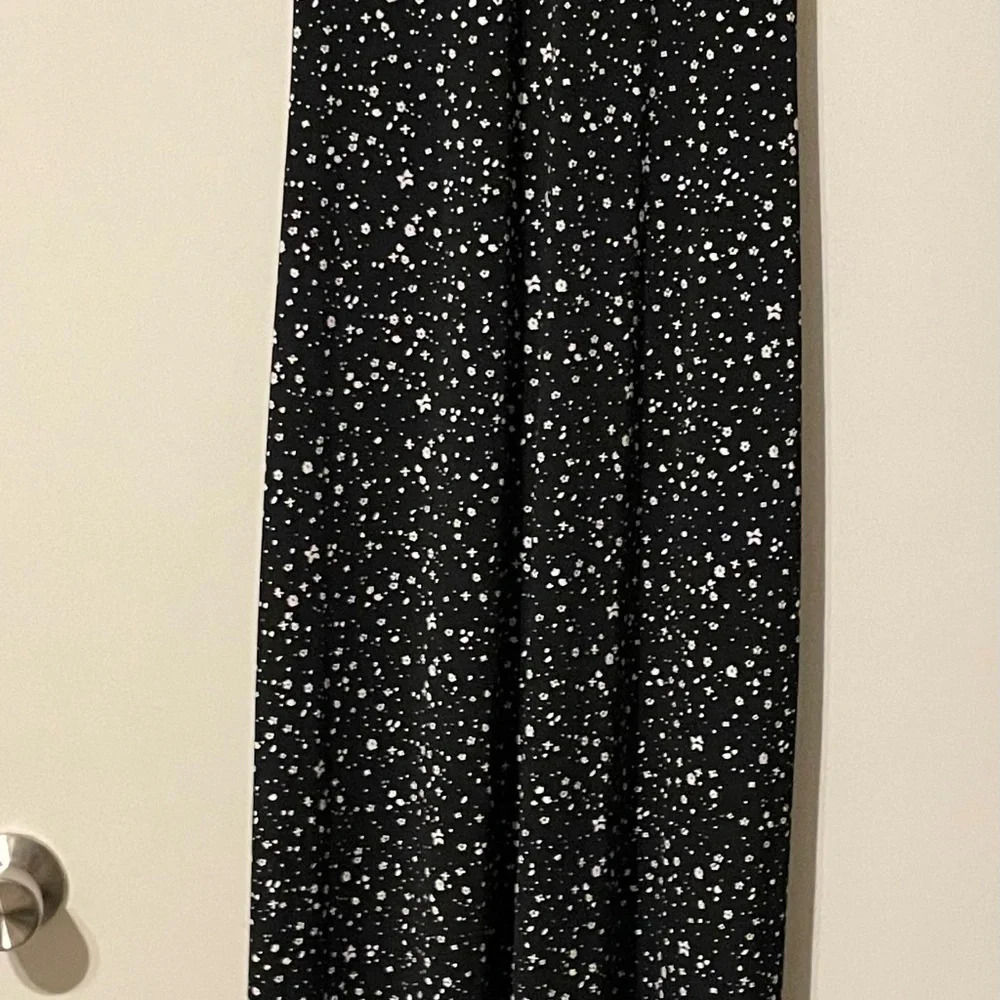 Michael Kors Nora Print Border Maxi Dress Size Medium - Picture 5 of 10